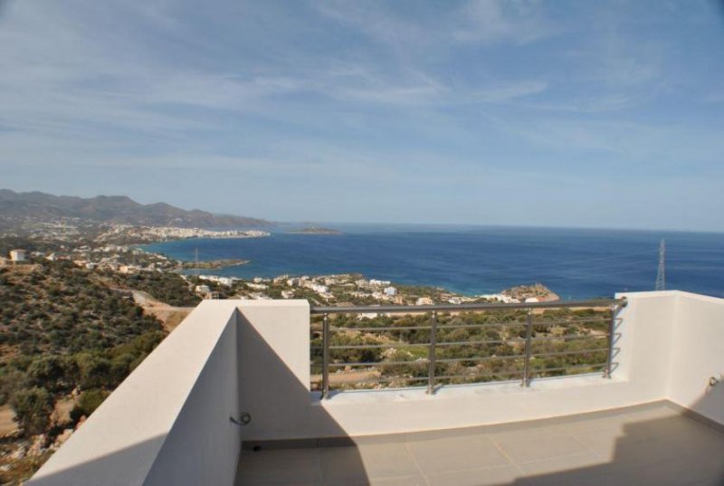 Ammoudara bei Agios Nikolaos Kreta, Ammoudara: Moderne Villa mit atemberaubender Aussicht in Stadt- und Strandnähe zu verkaufen Haus kaufen